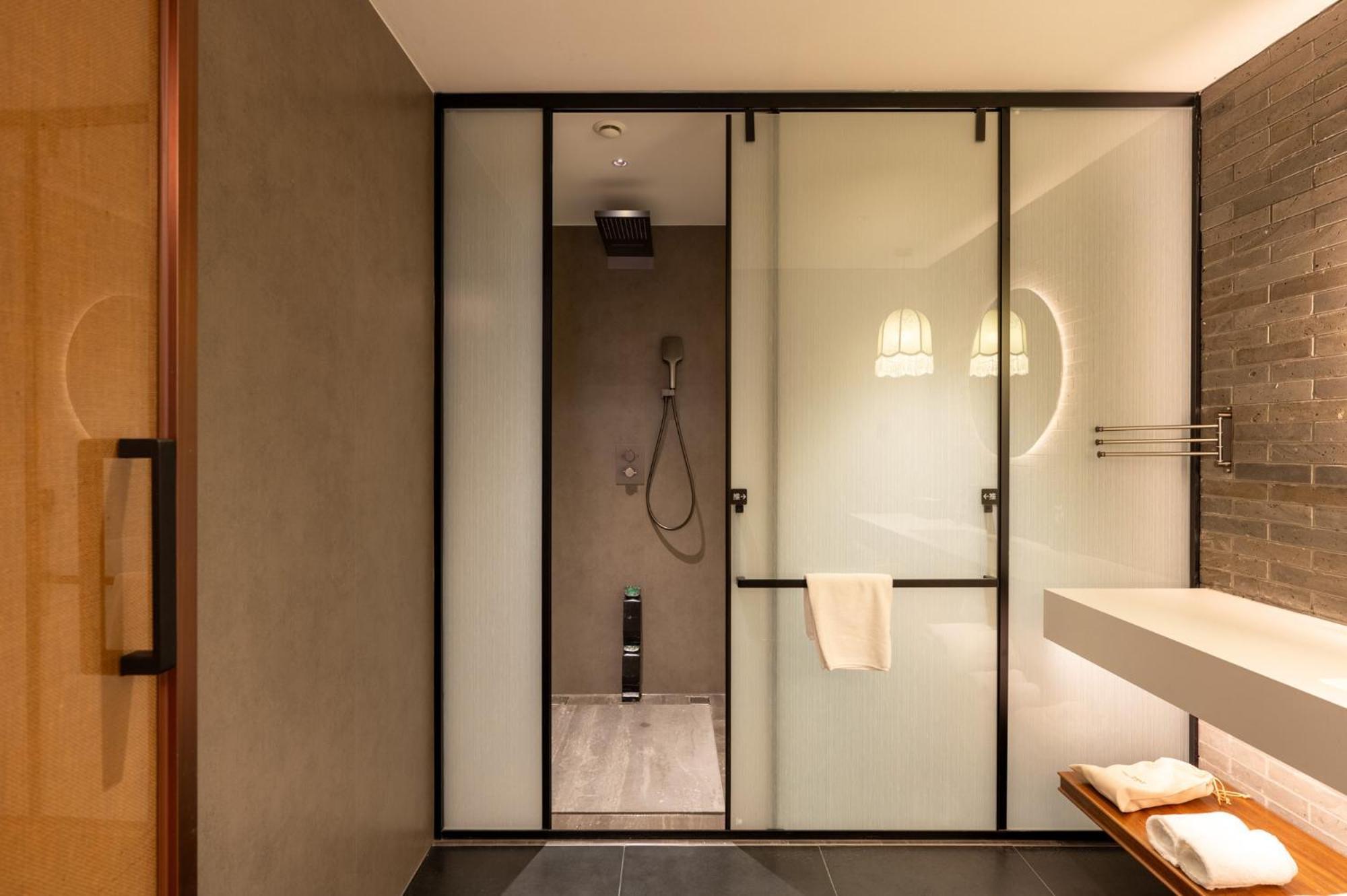 Fuxue Qiuguo Hotel Beijing Nanluoguxiang Siheyuan Branch Exteriör bild